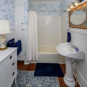 Photo #44 of 1002 Broad Street, Altavista, VA 0.3 acres