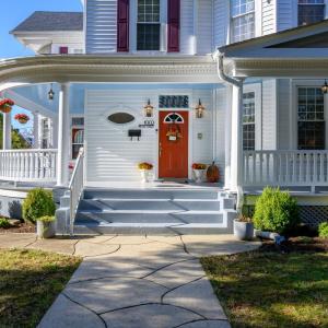 Photo #3 of 1002 Broad Street, Altavista, VA 0.3 acres