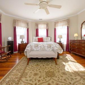 Photo #46 of 1002 Broad Street, Altavista, VA 0.3 acres