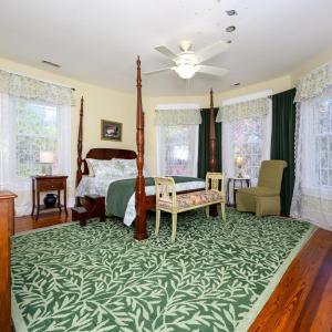 Photo #35 of 1002 Broad Street, Altavista, VA 0.3 acres