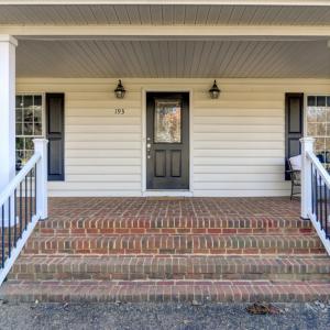 Photo #2 of 193 Fernridge Court, Madison Heights, VA 0.7 acres