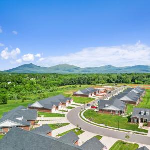 Photo #2 of 184 Villa Oak Circle, Bedford, VA 0.1 acres