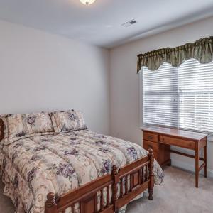 Spacious 2nd bedroom