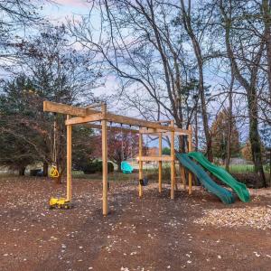 Photo #65 of 405 Meadowridge Drive, Lynchburg, VA 3.8 acres