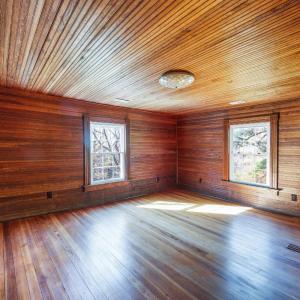 2nd floor bedroom