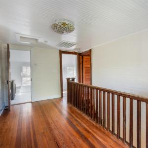 2nd floor foyer