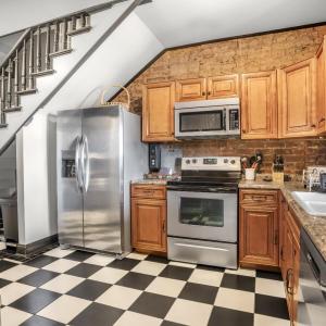 Photo #43 of 802 Court Street, Lynchburg, VA 0.2 acres