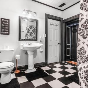 Photo #32 of 802 Court Street, Lynchburg, VA 0.2 acres