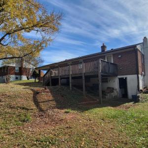 Photo #4 of 78 Lakeside Drive, Lynchburg, VA 0.5 acres