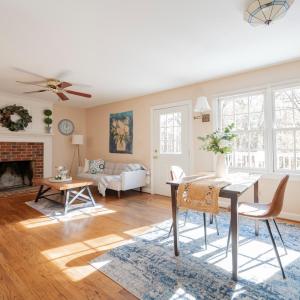 Photo #5 of 608 Lake Vista Drive, Forest, VA 1.0 acres