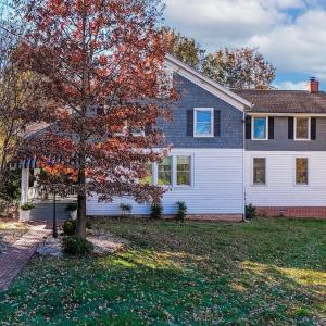 Photo #1 of 5 Wendover Square, Lynchburg, VA 1.8 acres