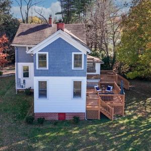 Photo #3 of 5 Wendover Square, Lynchburg, VA 1.8 acres