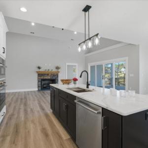 Photo #33 of 172 Lakewatch Circle, Moneta, VA 0.7 acres