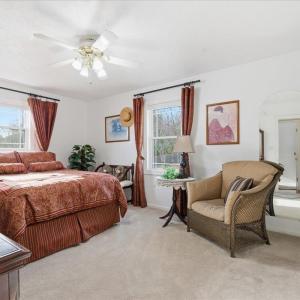 Photo #13 of 216 Lookout Drive, Lynchburg, VA 0.3 acres