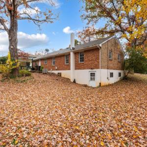 Photo #26 of 423 Woodland Cir, Lynchburg, VA 0.5 acres