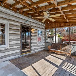 Beautiful Front Porch - LAKE SIDE