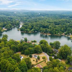 Photo #40 of 2120 Timberlake Drive, Lynchburg, VA 0.4 acres