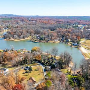 Photo #37 of 2120 Timberlake Drive, Lynchburg, VA 0.4 acres