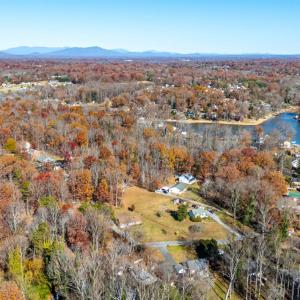 Photo #35 of 2120 Timberlake Drive, Lynchburg, VA 0.4 acres