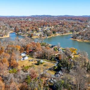 Photo #34 of 2120 Timberlake Drive, Lynchburg, VA 0.4 acres