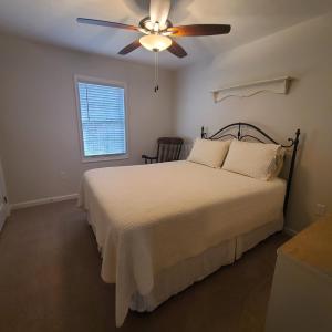 Photo #17 of 1231 Little Bear Lane, Spout Spring, VA 1.1 acres