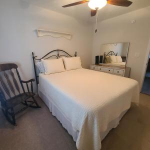 Photo #18 of 1231 Little Bear Lane, Spout Spring, VA 1.1 acres