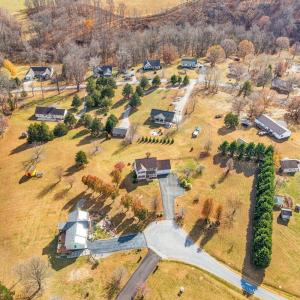Photo #5 of 1087 Lake Front Court, Bedford, VA 2.8 acres