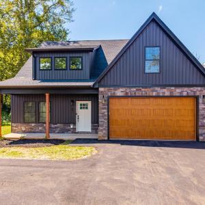 Photo #1 of 124 Riverside Dr, Lynchburg, VA 0.2 acres