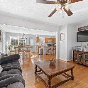 Photo #11 of 1950 Dundee Road, Huddleston, VA 6.5 acres