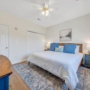 Photo #20 of 1137 Mariners Way, Huddleston, VA