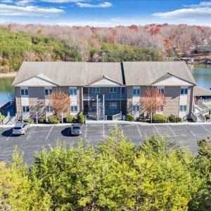 Photo #1 of 1137 Mariners Way, Huddleston, VA