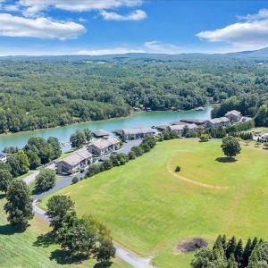 Photo #32 of 1137 Mariners Way, Huddleston, VA