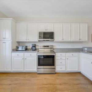 Photo #11 of 1137 Mariners Way, Huddleston, VA