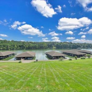 Mariners is pet friendly with ample pet stations to keep our lawns clean!