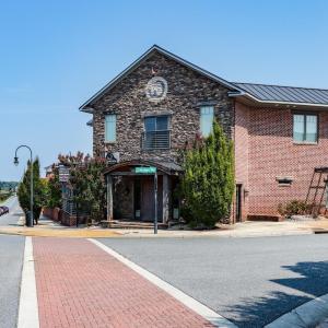 Photo #54 of 205 Wyndhurst Drive, Lynchburg, VA 0.2 acres