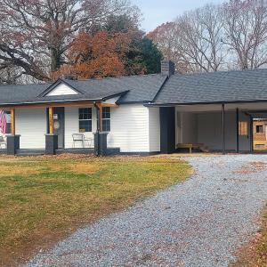 Photo #42 of 1550 Wards Road, Altavista, VA 0.5 acres