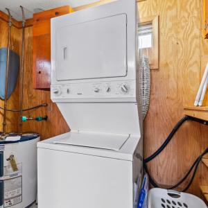 Photo #17 of 1392 Hermitage Circle, Huddleston, VA 0.8 acres