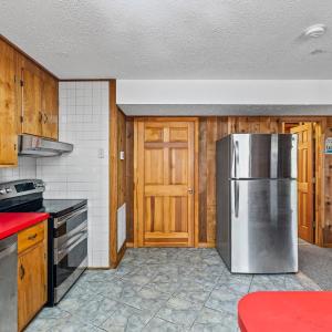 Photo #9 of 1392 Hermitage Circle, Huddleston, VA 0.8 acres