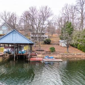 Photo #43 of 1392 Hermitage Circle, Huddleston, VA 0.8 acres