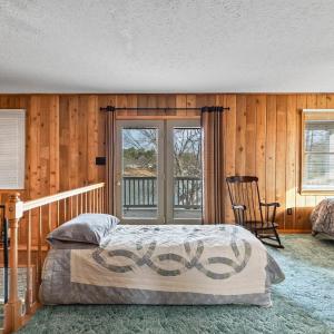 Photo #22 of 1392 Hermitage Circle, Huddleston, VA 0.8 acres