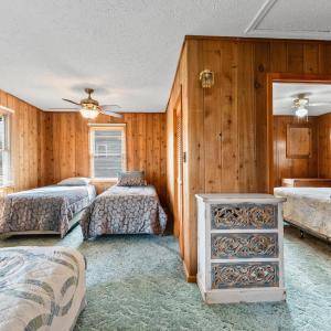 Photo #20 of 1392 Hermitage Circle, Huddleston, VA 0.8 acres