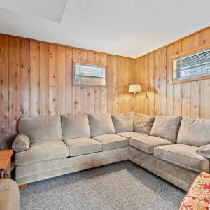 Photo #15 of 1392 Hermitage Circle, Huddleston, VA 0.8 acres