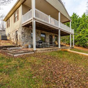 Photo #32 of 1392 Hermitage Circle, Huddleston, VA 0.8 acres