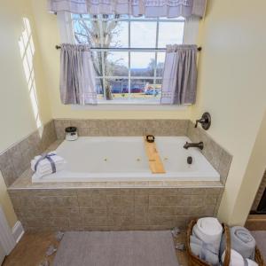 Photo #15 of 7585 Peaks Road, Bedford, VA 6.0 acres