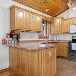 Photo #18 of 307 Meadow Point Drive, Moneta, VA 0.6 acres