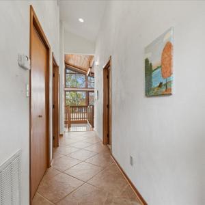 Photo #11 of 307 Meadow Point Drive, Moneta, VA 0.6 acres