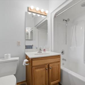 Photo #26 of 307 Meadow Point Drive, Moneta, VA 0.6 acres