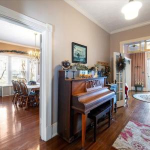 Photo #6 of 601 Henry Street, Gretna, VA 0.6 acres