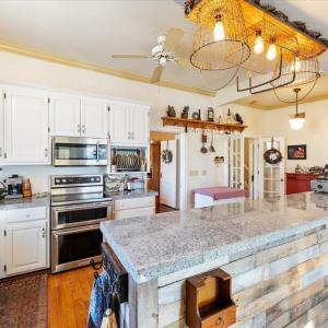 Photo #11 of 601 Henry Street, Gretna, VA 0.6 acres