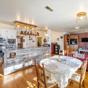 Photo #13 of 601 Henry Street, Gretna, VA 0.6 acres